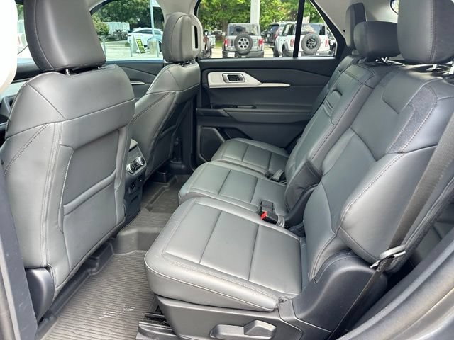 Certified 2025 Ford Explorer Active w/ Active Comfort Package AWD/4WD image 40