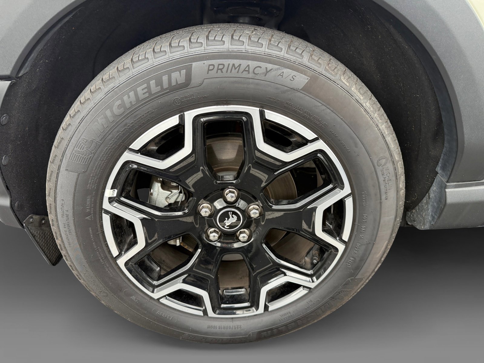 Certified 2025 Ford Bronco Sport Outer Banks w/ Outer Banks Tech Package+ AWD/4WD image 9