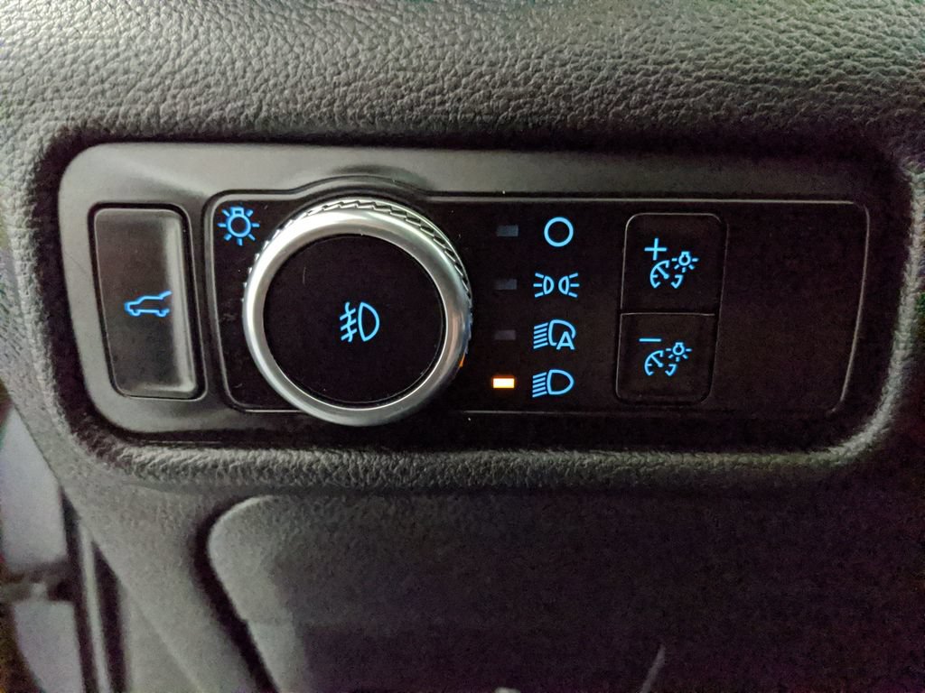 Certified 2023 Ford Explorer XLT w/ Equipment Group 202A AWD/4WD image 13
