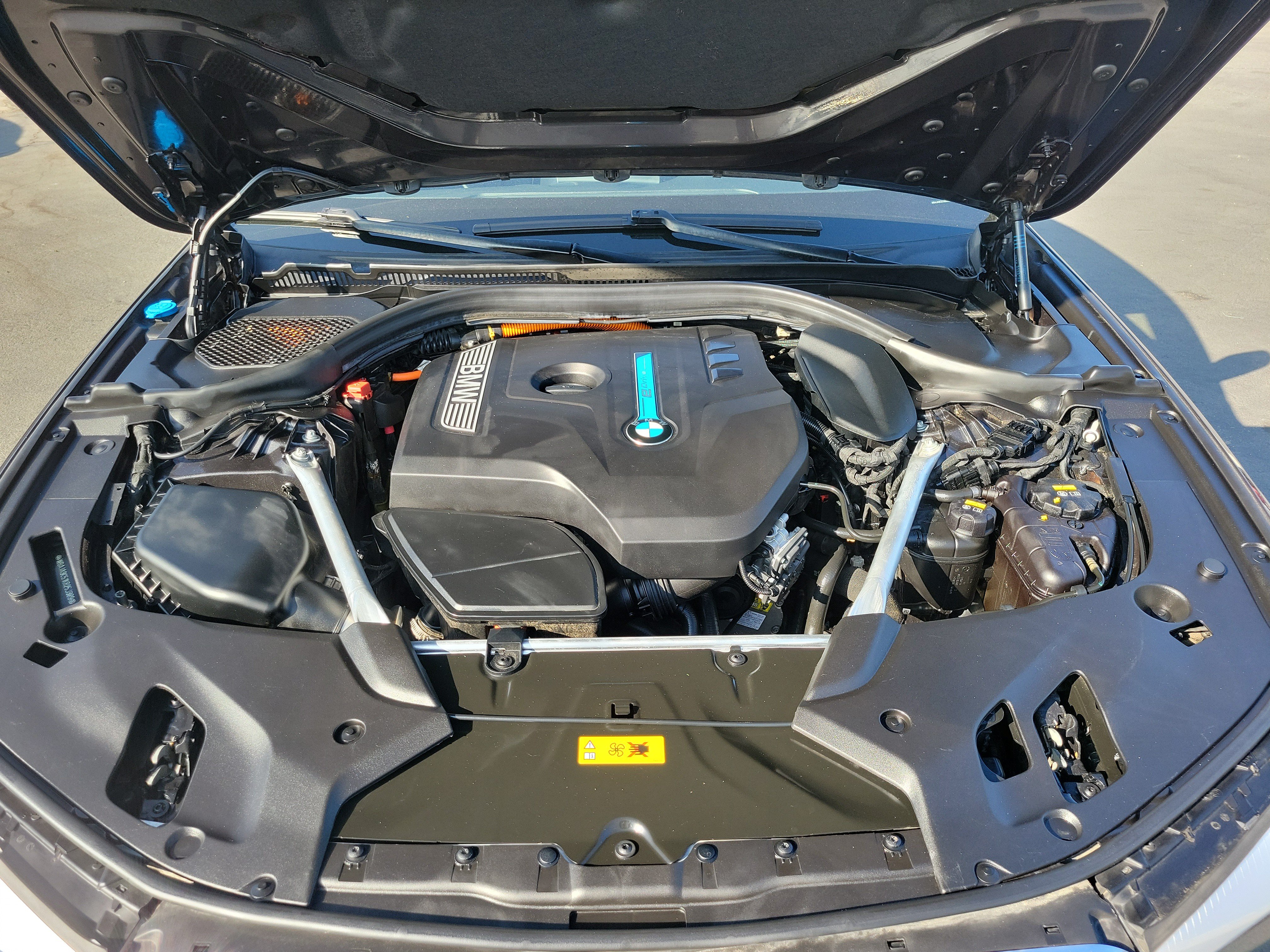 Used 2019 BMW 530e w/ Convenience Package RWD image 15
