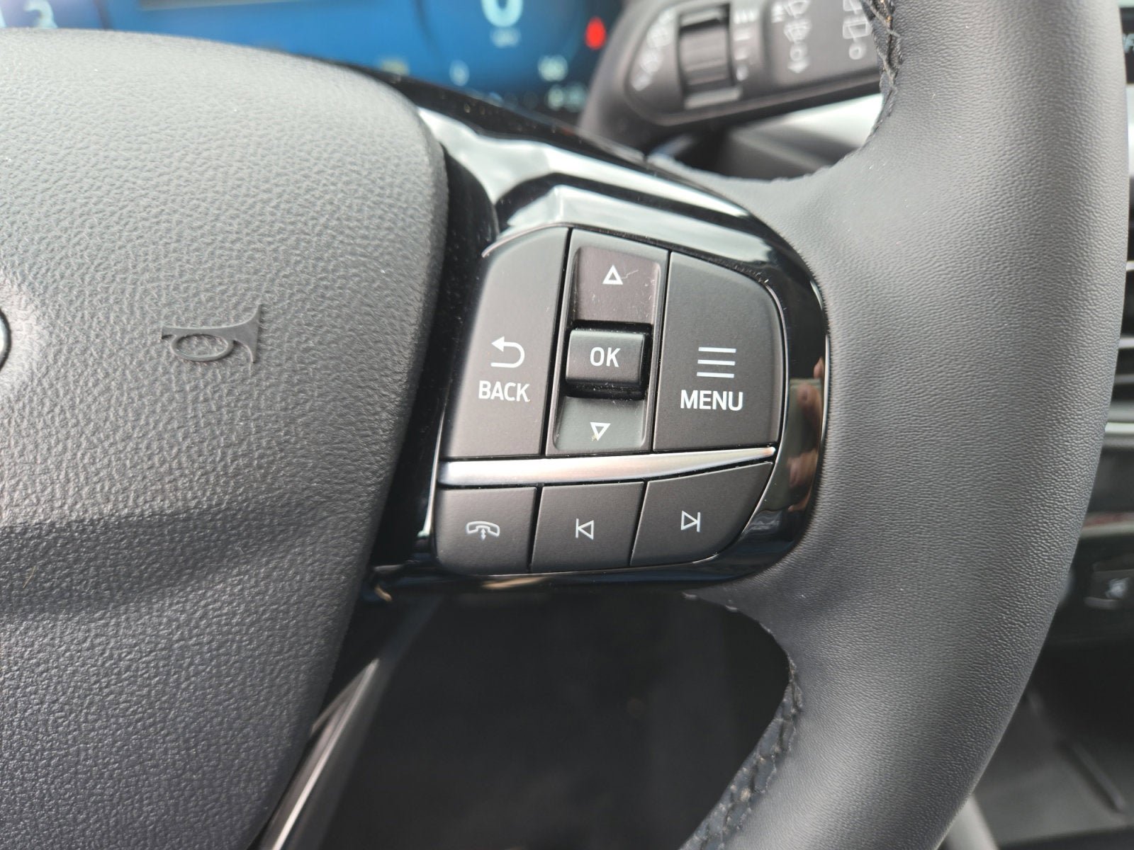 Certified 2023 Ford Escape Platinum AWD/4WD image 15