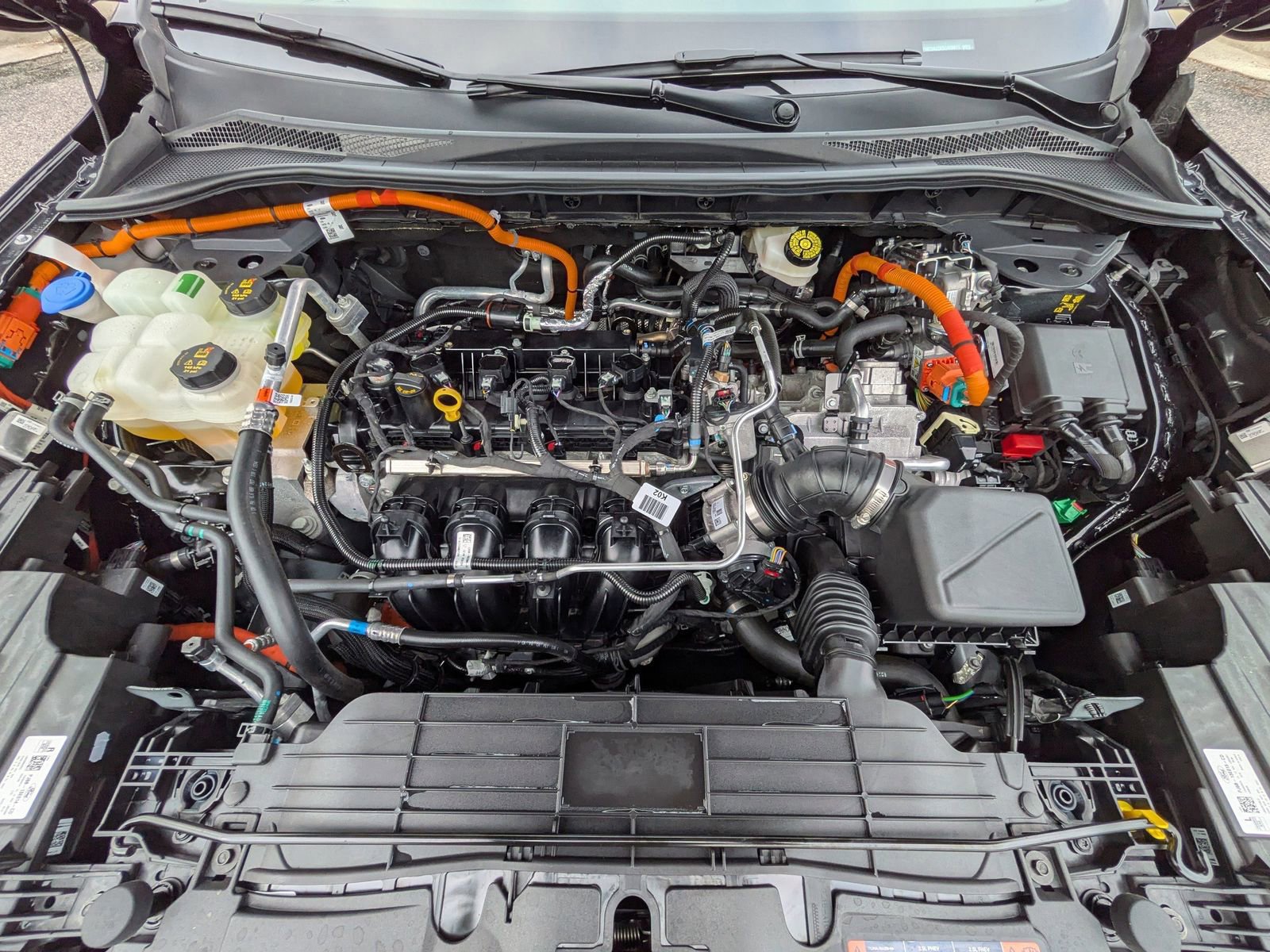 Certified 2025 Ford Escape Platinum image 10