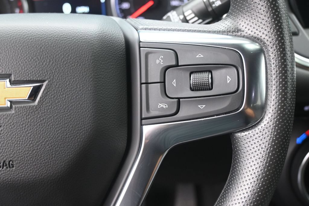 Used 2025 Chevrolet Blazer LT FWD image 22