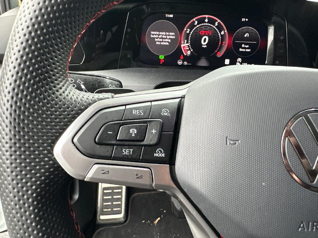 Used 2025 Volkswagen GTI SE FWD image 22