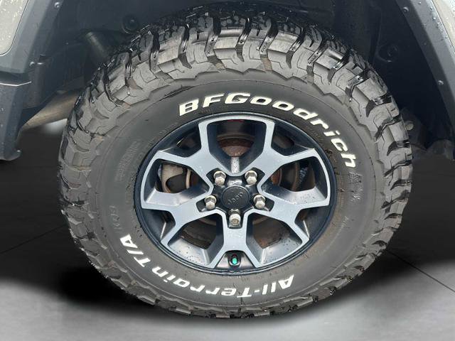 Used 2018 Jeep Wrangler Unlimited Sahara AWD/4WD image 34