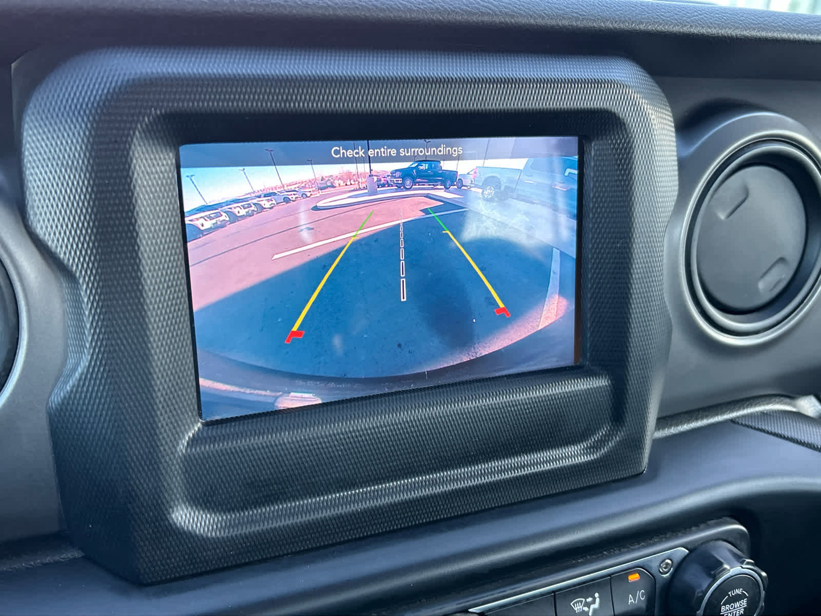 Used 2022 Jeep Wrangler Sport image 28