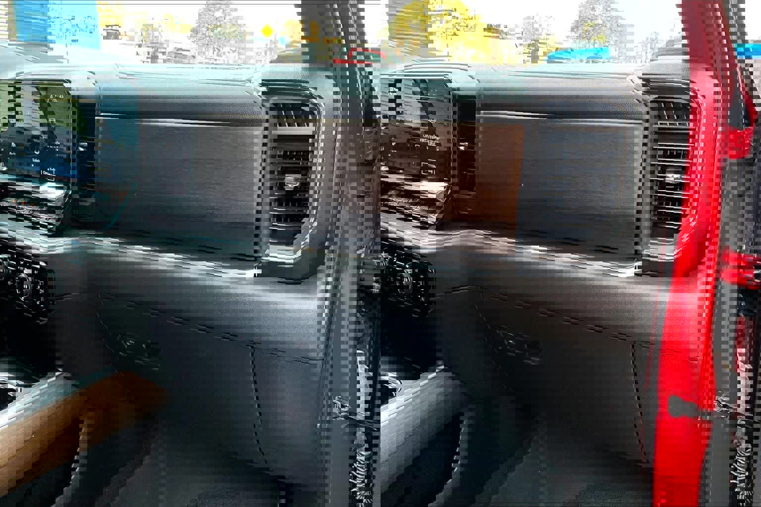 Used 2023 Chevrolet Silverado 1500 High Country w/ Technology Package image 19