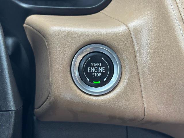 Used 2023 Chevrolet Suburban Premier w/ Premium Package 2 AWD/4WD image 28