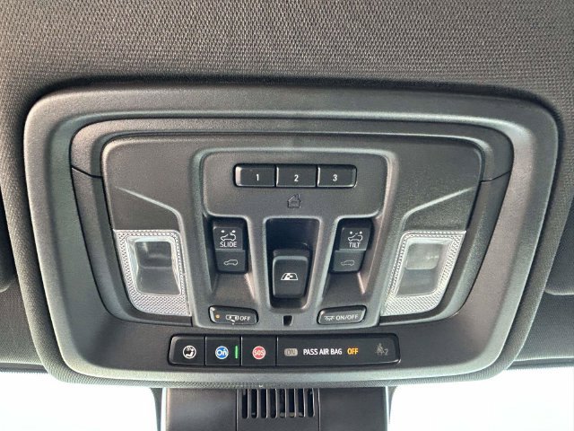 Used 2024 GMC Sierra 2500 AT4 w/ AT4 Premium Plus Package AWD/4WD image 11
