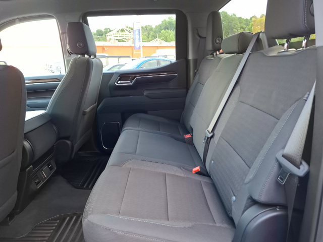 Used 2025 Chevrolet Silverado 1500 LT AWD/4WD image 28