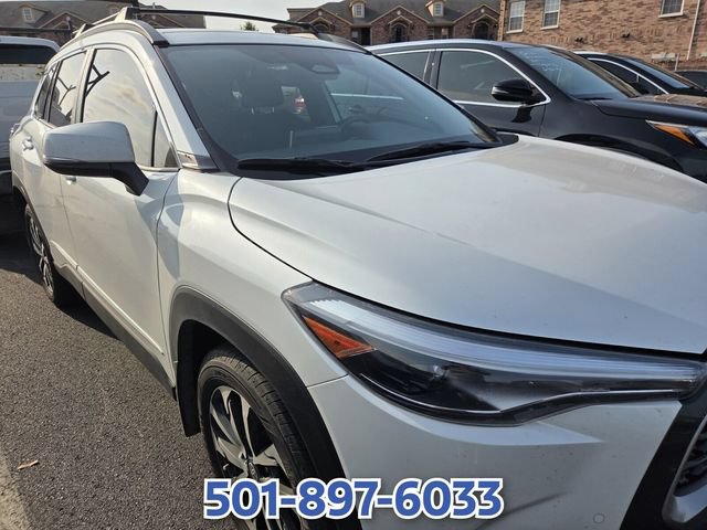 Used 2024 Toyota Corolla Cross XLE FWD image 4
