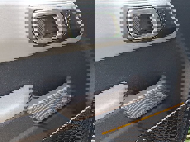 Certified 2023 Ford Bronco Badlands w/ Sasquatch Package AWD/4WD image 12