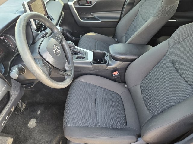 Used 2024 Toyota RAV4 LE FWD image 14