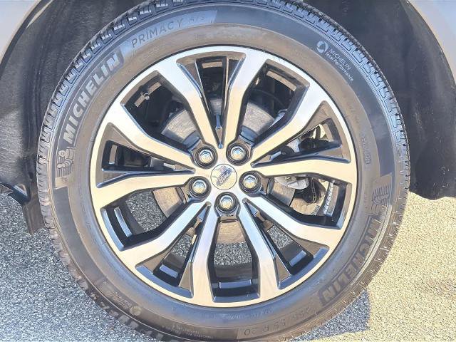 Certified 2025 Ford Explorer ST-Line AWD/4WD image 14