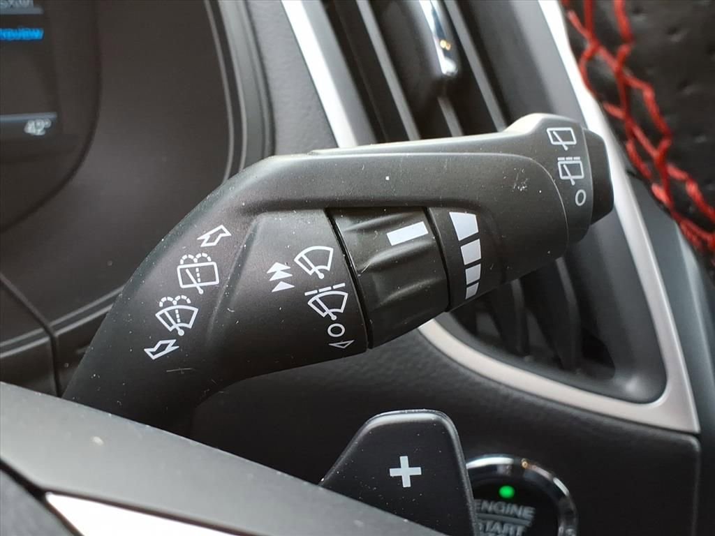 Certified 2024 Ford Edge ST-Line w/ Class II Trailer Tow Package image 24