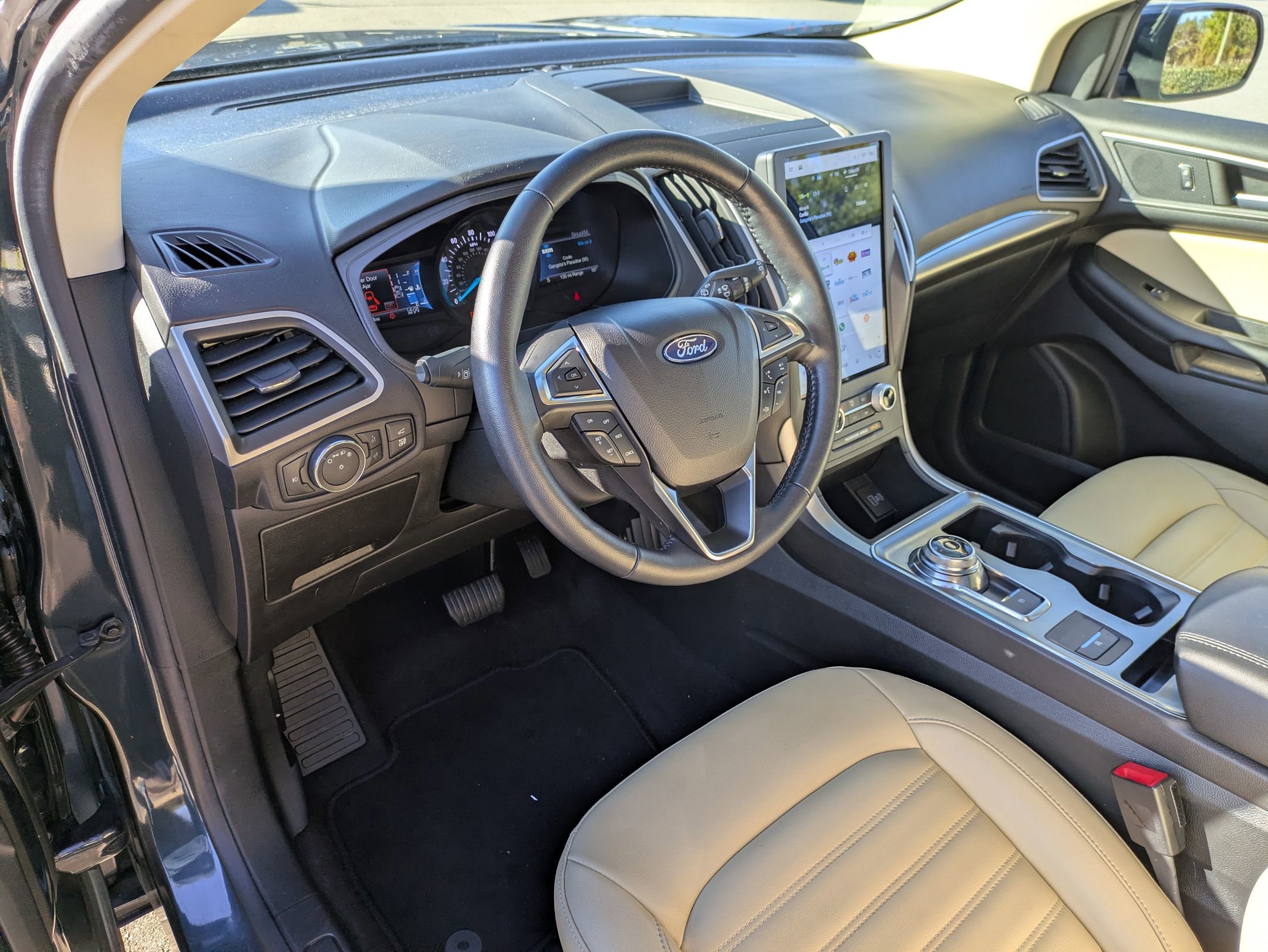 Certified 2022 Ford Edge SEL w/ Convenience Package image 14