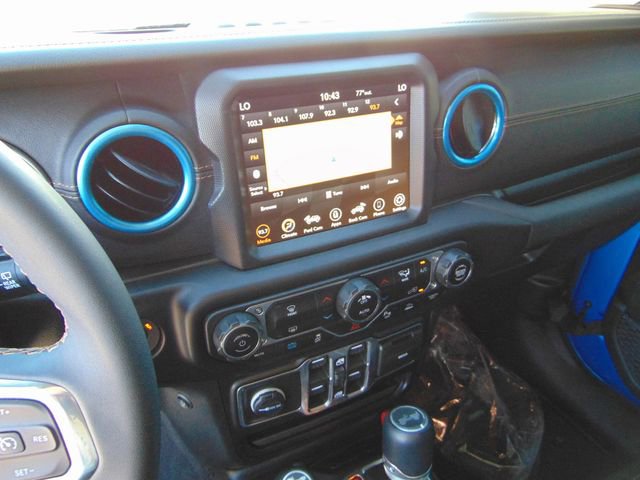 Used 2023 Jeep Wrangler Unlimited Sahara AWD/4WD image 13