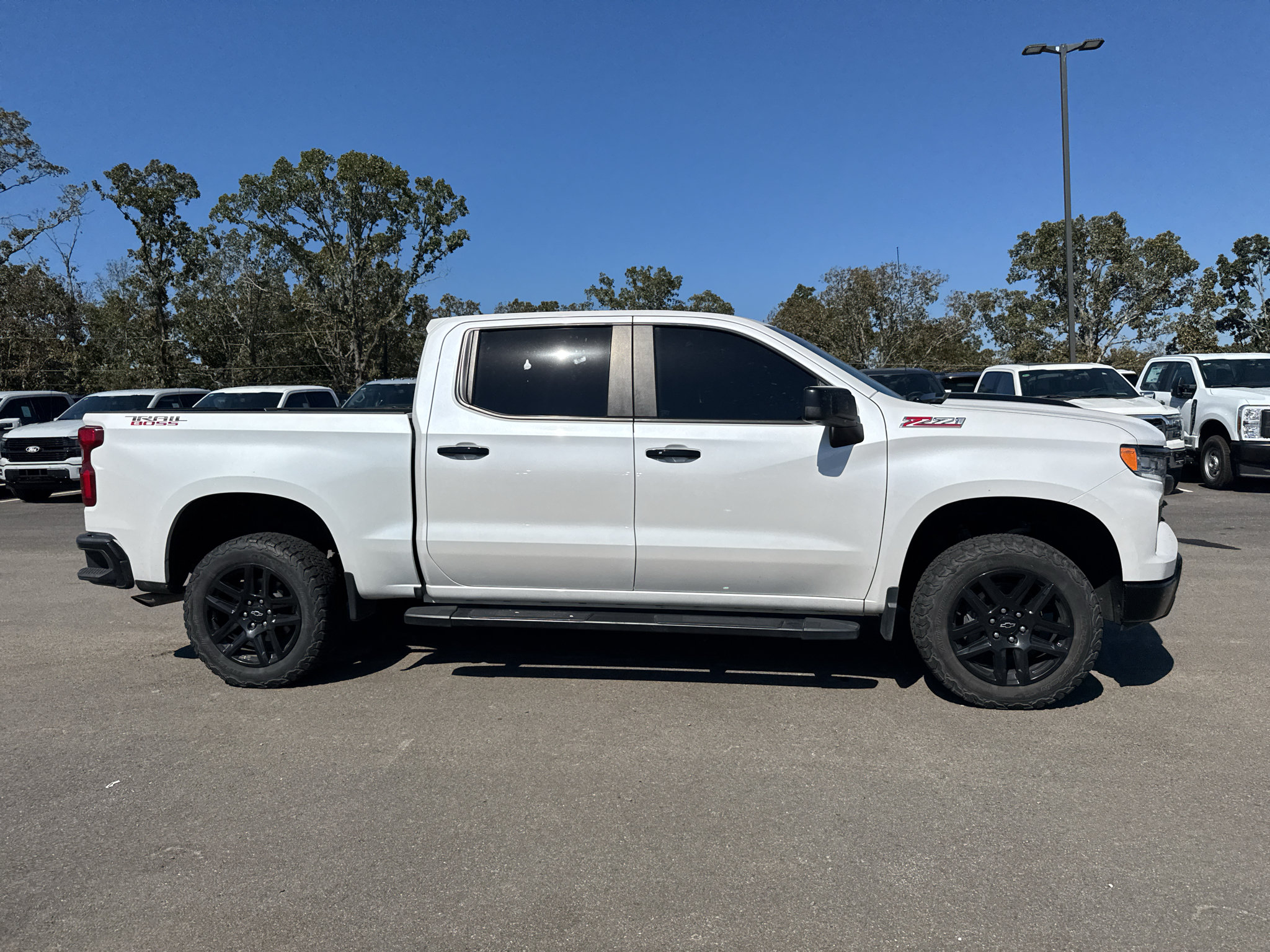 Used 2023 Chevrolet Silverado 1500 LT Trail Boss w/ Protection Package AWD/4WD image 6