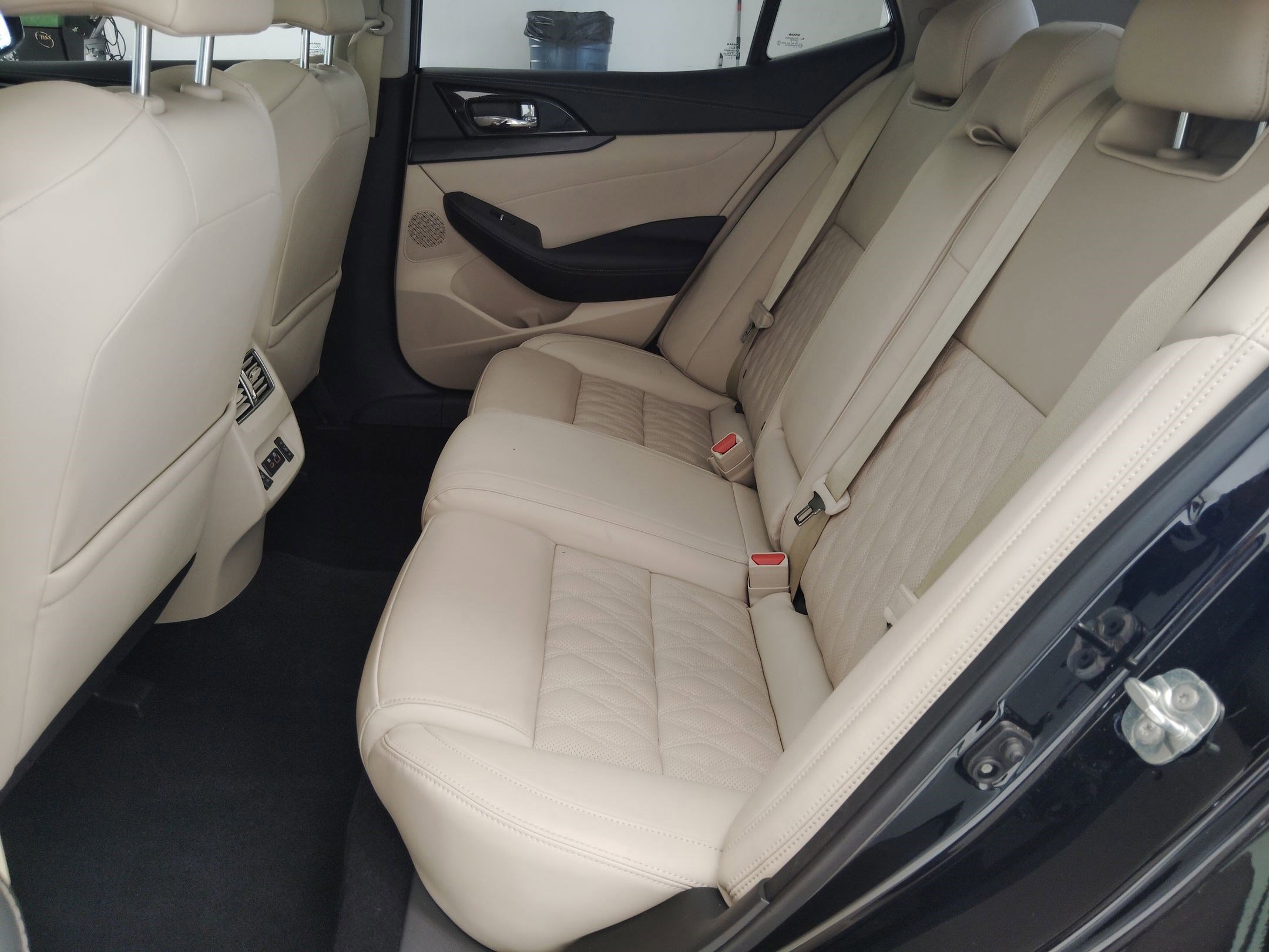 Used 2023 Nissan Maxima Platinum w/ Sport Mat Group image 16