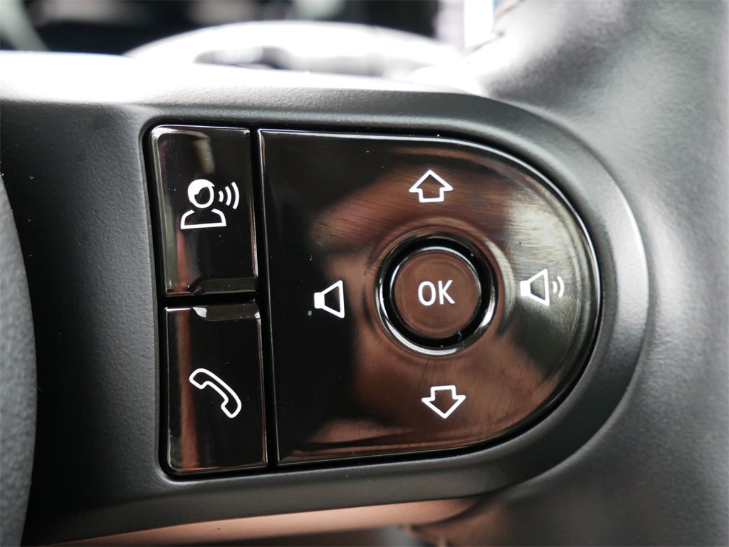 Used 2024 MINI Cooper SE image 26