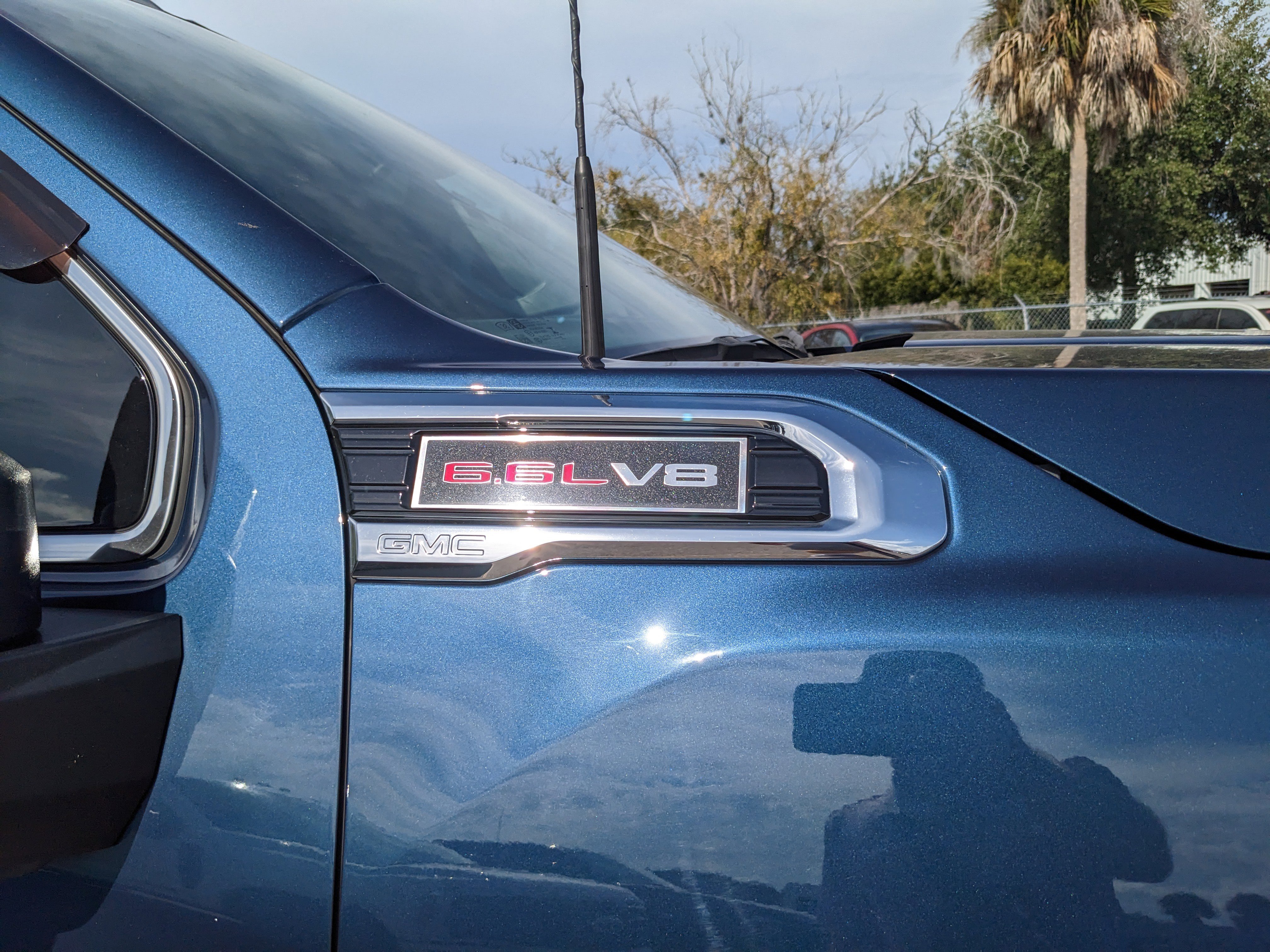 Used 2022 GMC Sierra 2500 Denali w/ Denali Ultimate Package image 11