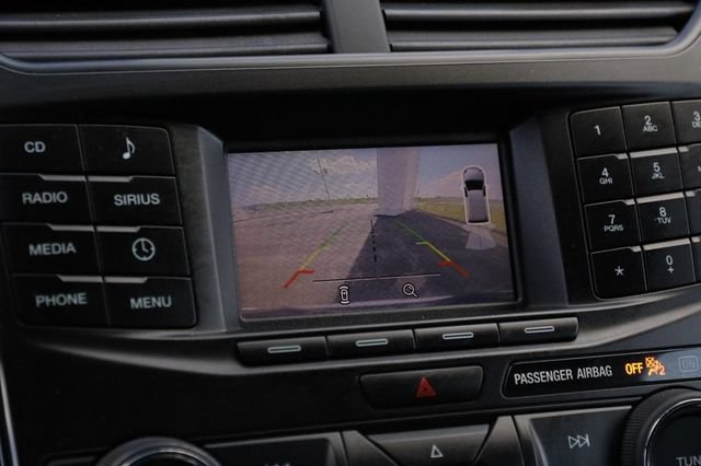 Certified 2017 Ford Explorer XLT FWD image 18
