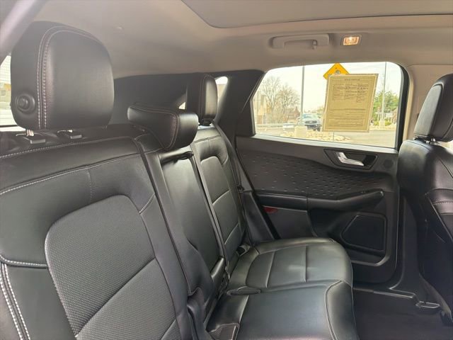 Certified 2020 Ford Escape Titanium image 32