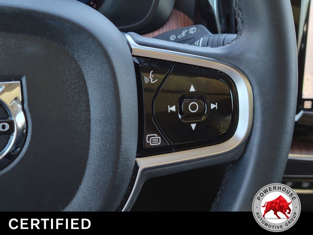 Used 2024 Volvo XC60 B5 Plus AWD/4WD image 32