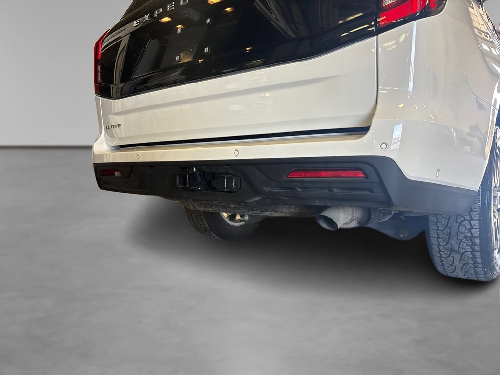 Certified 2025 Ford Expedition Active AWD/4WD image 18