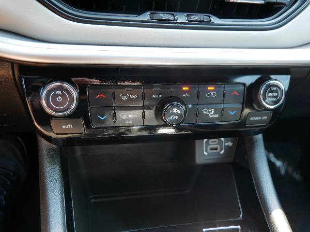 Used 2025 Jeep Compass Limited AWD/4WD image 23