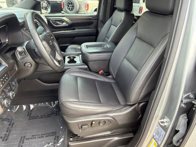 Used 2023 Chevrolet Suburban Z71 w/ Z71 Off-Road Package AWD/4WD image 11