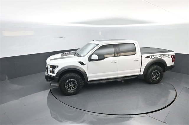 Certified 2018 Ford F150 Raptor w/ Equipment Group 802A Luxury image 21