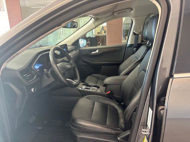 Certified 2020 Ford Escape Titanium AWD/4WD image 12