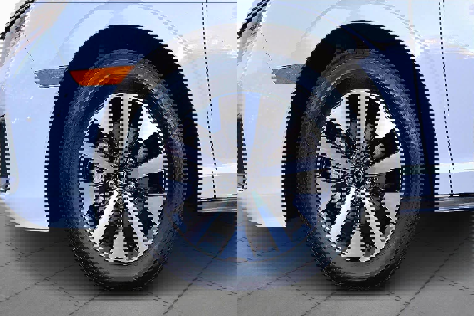 Used 2025 Honda Odyssey EX-L image 9