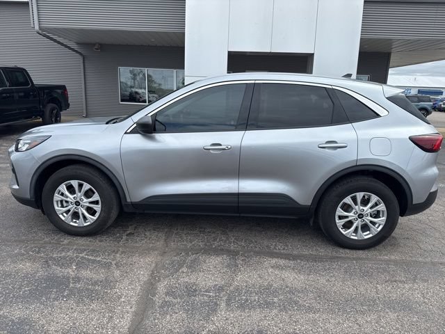 Certified 2024 Ford Escape Active w/ Tech Pack #1 AWD/4WD image 2