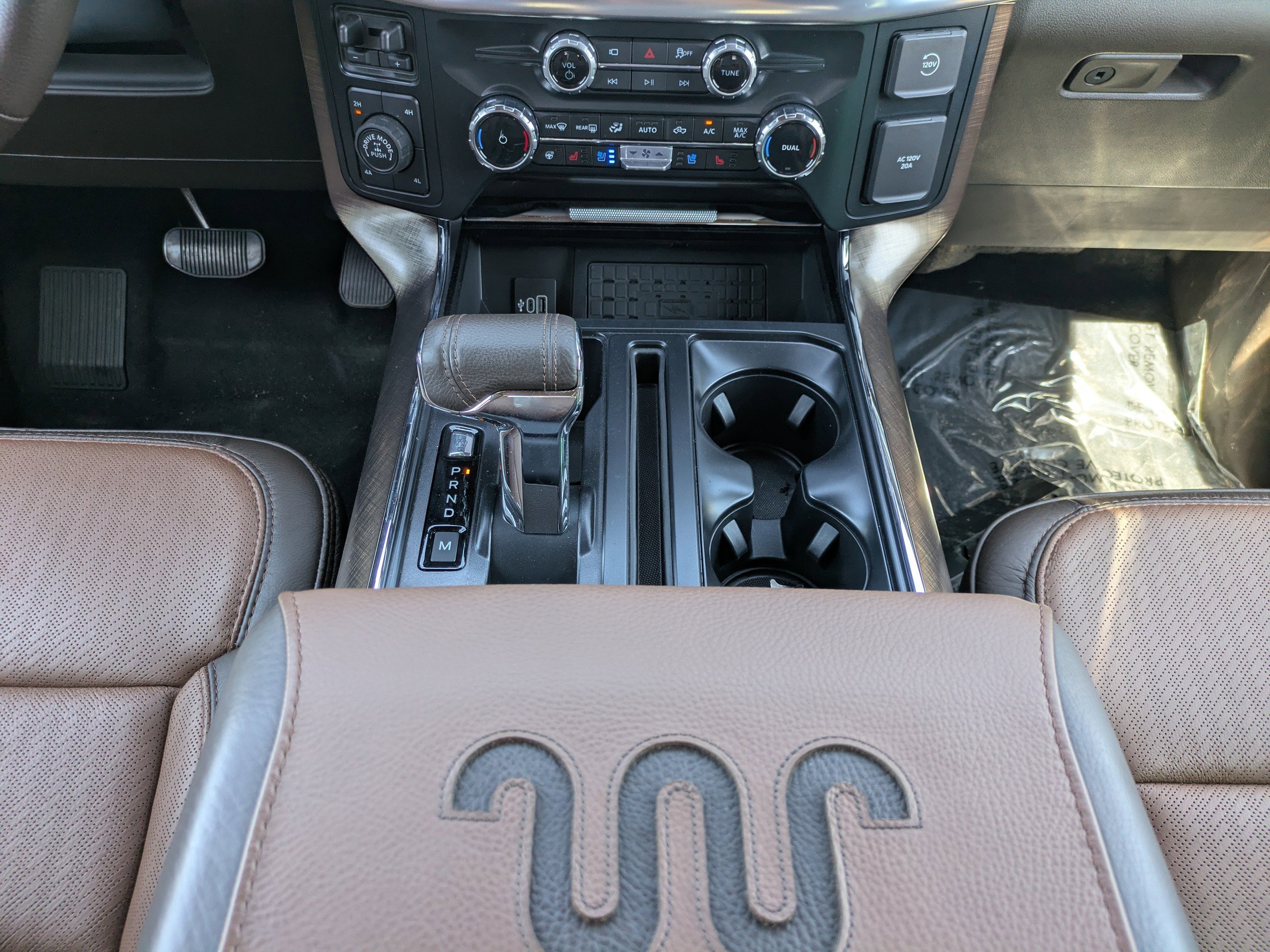 Certified 2025 Ford F150 King Ranch w/ FX4 Off-Road Package AWD/4WD image 17