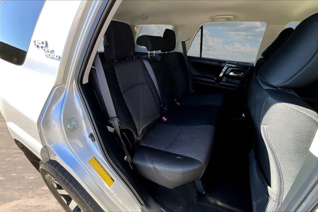 Used 2021 Toyota 4Runner TRD Off-Road AWD/4WD image 27