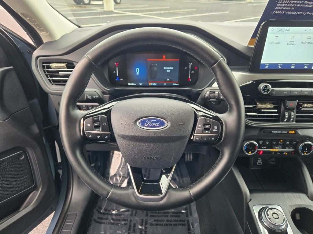 Certified 2025 Ford Escape Active w/ Cold Weather Package AWD/4WD image 31