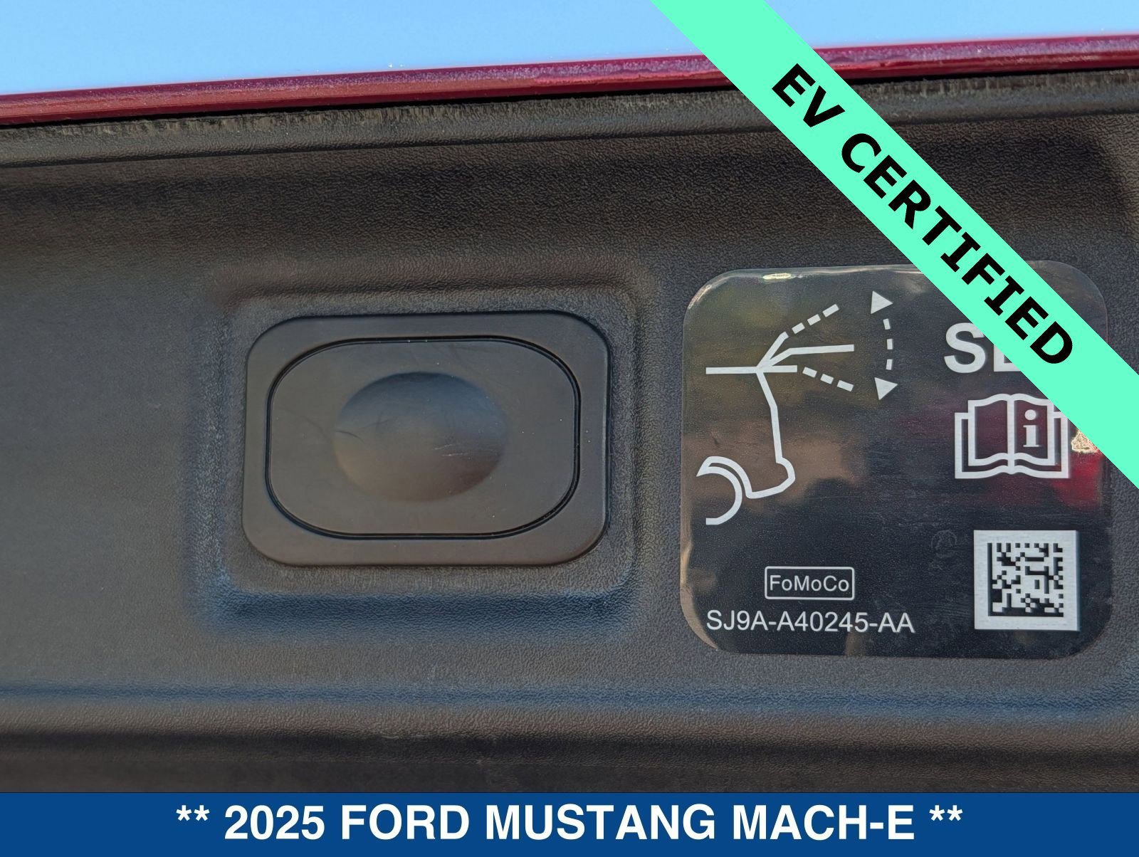 Certified 2025 Ford Mustang Mach-E Premium image 14