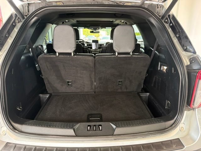 Certified 2020 Ford Explorer ST w/ ST Street Pack AWD/4WD image 6