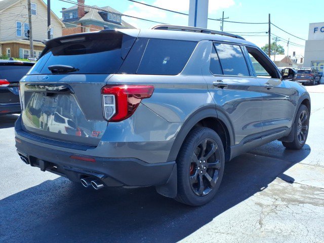 Certified 2023 Ford Explorer ST w/ Equipment Group 401A AWD/4WD image 3