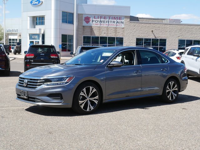 Used 2021 Volkswagen Passat 2.0T SE FWD image 7
