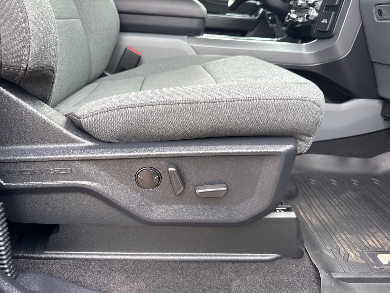 Certified 2024 Ford F150 XLT w/ Equipment Group 302A MID image 41