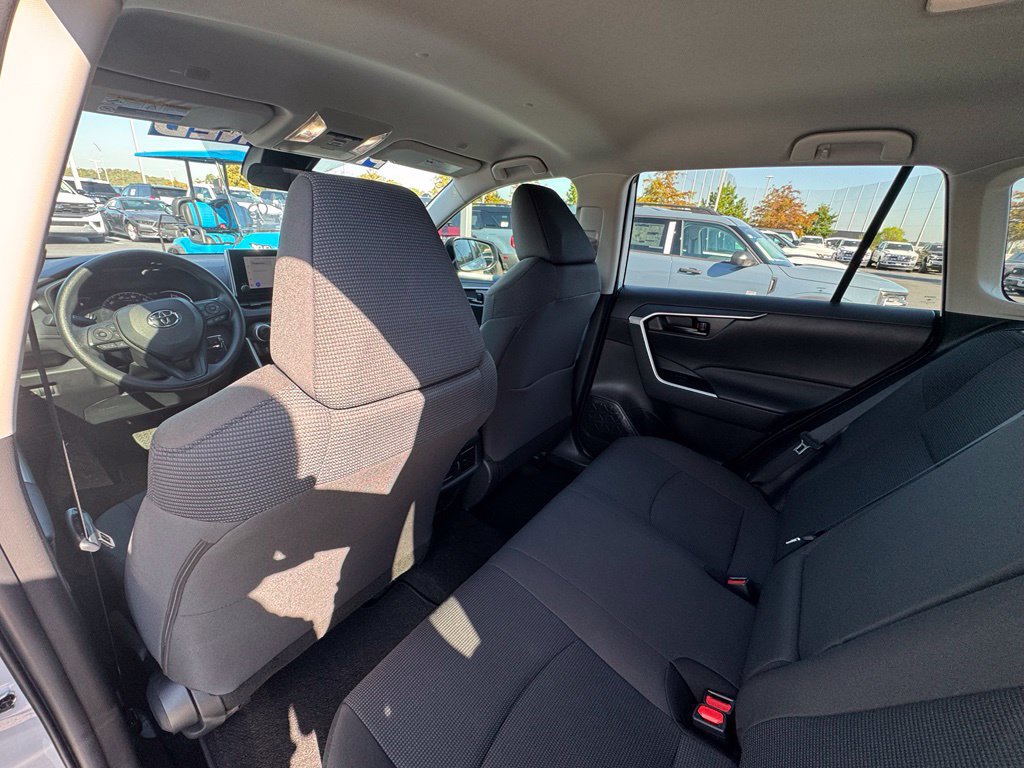 Used 2024 Toyota RAV4 LE FWD image 25