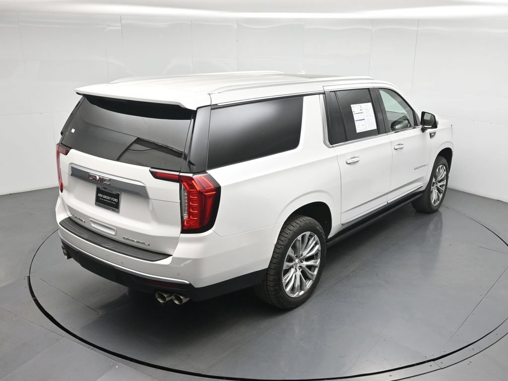Used 2023 GMC Yukon XL Denali AWD/4WD image 40