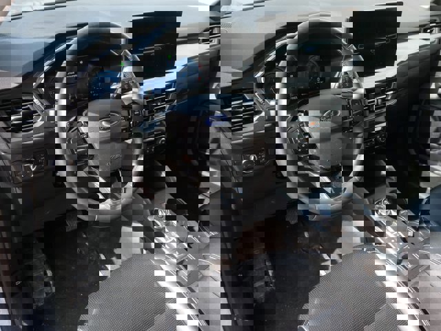 Certified 2024 Ford Escape Platinum image 12