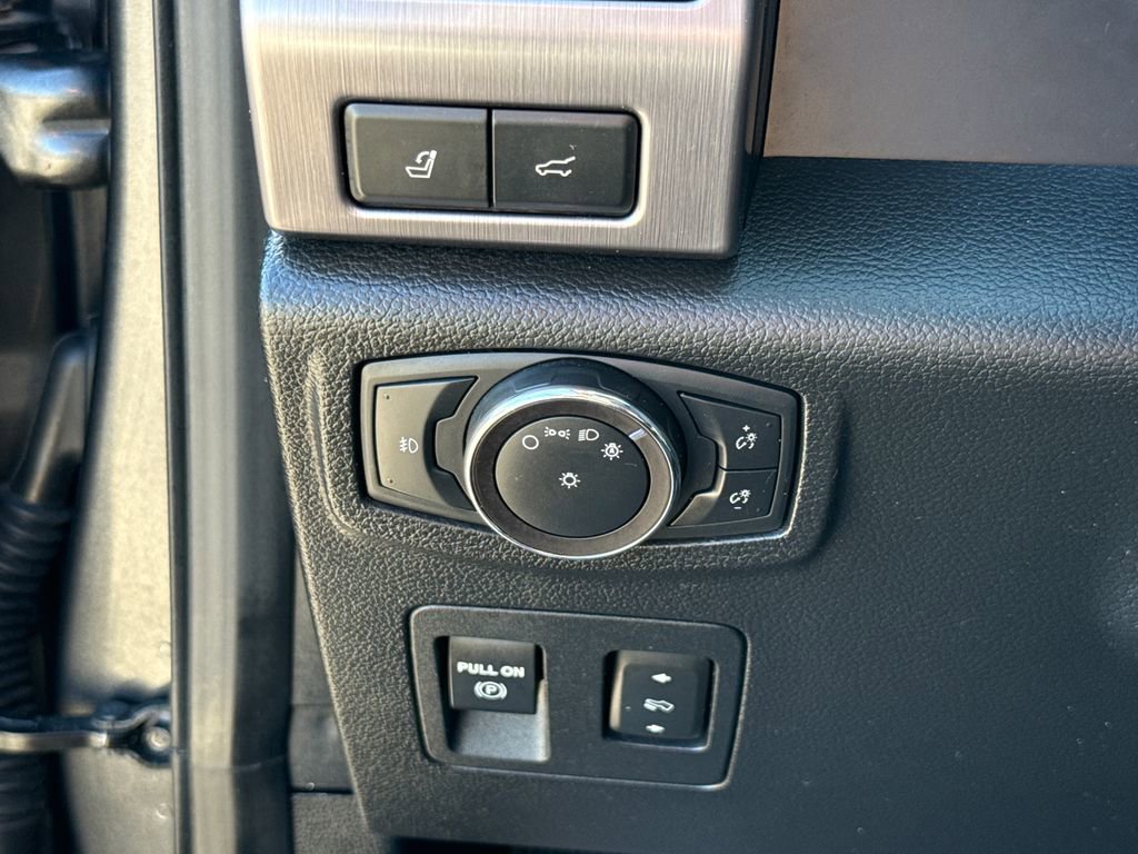 Certified 2019 Ford Expedition Platinum image 15