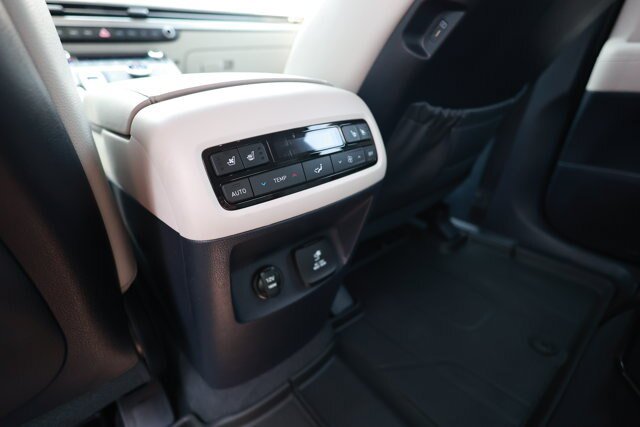 Used 2023 Hyundai Palisade Limited AWD/4WD image 12