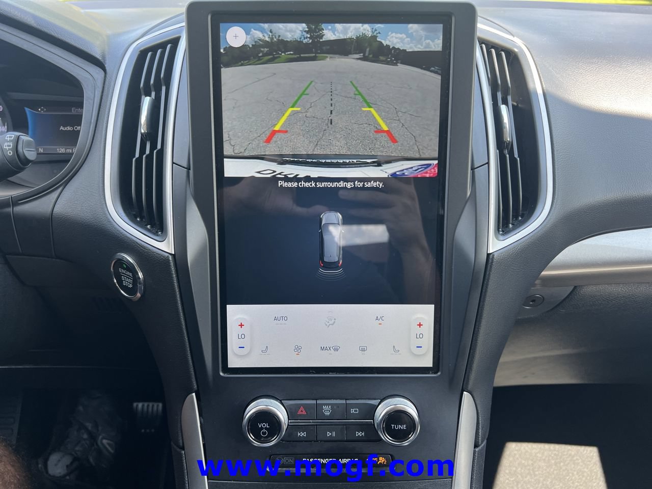 Certified 2024 Ford Edge SEL AWD/4WD image 8