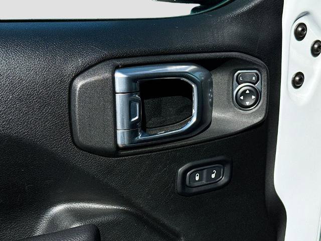 Used 2023 Jeep Wrangler Sport AWD/4WD image 15